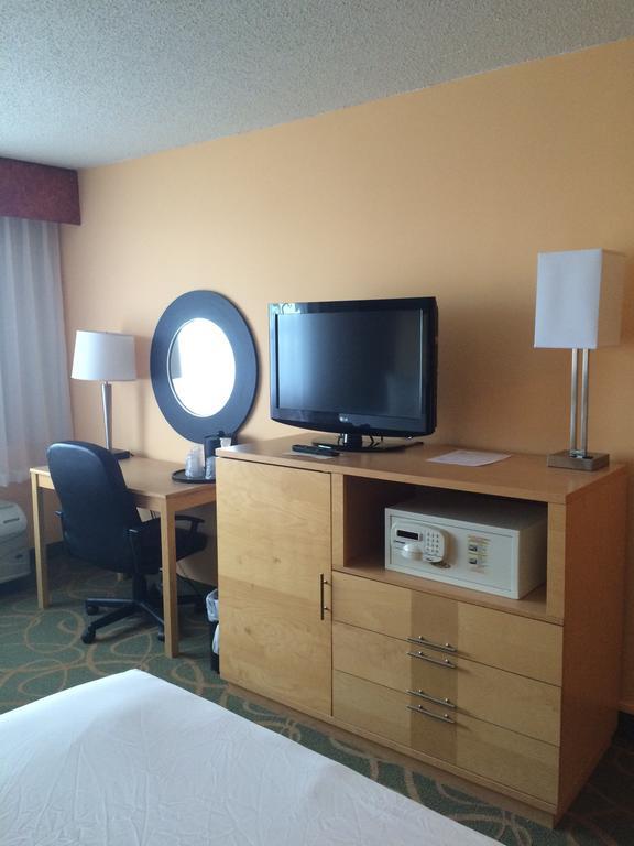 Clarion Hotel University Hotel & Conference Center Ithaca Exterior foto