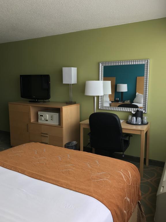 Clarion Hotel University Hotel & Conference Center Ithaca Exterior foto